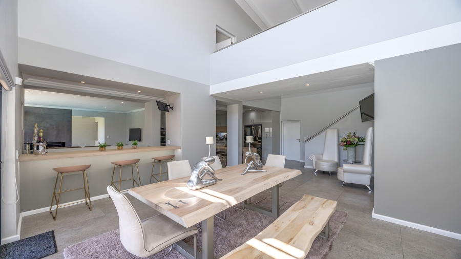 4 Bedroom Property for Sale in Parklands North Western Cape